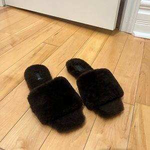 BNIB Aeyde Shearling Slides